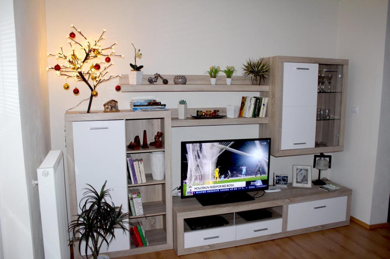 Pine Wood Apartment Vysné Ruzbachy Exterior foto