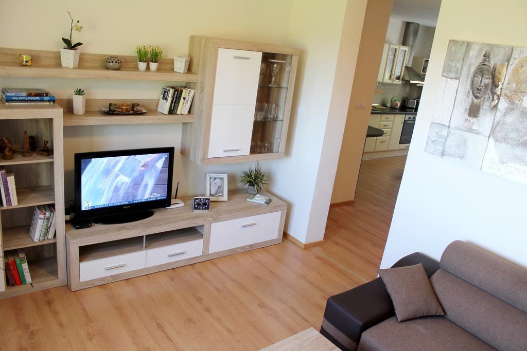 Pine Wood Apartment Vysné Ruzbachy Exterior foto