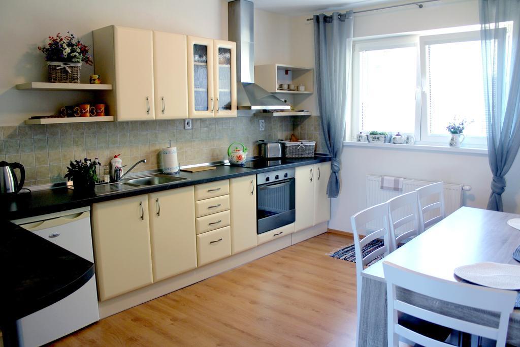 Pine Wood Apartment Vysné Ruzbachy Exterior foto